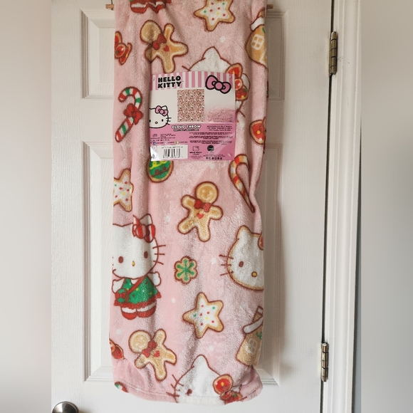 Hello kitty christmas gingerbread throw nwt - Picture 1 of 2